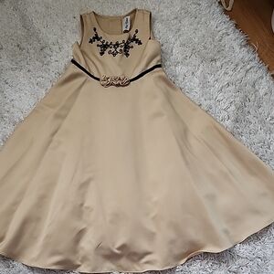 Rare Editions girls' satin special occasion w/ Black Embroidery Size 6x kdr3